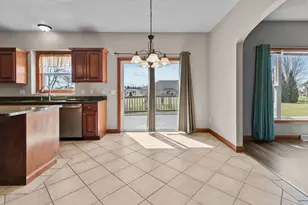 1290 Pemmican Ct, Neenah, WI 54956 - Photo 14