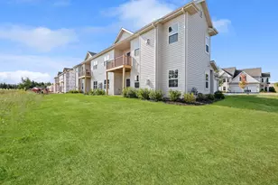 1824 Horseshoe Ln, Slinger, WI 53086 - Photo 6