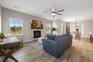 1824 Horseshoe Ln, Slinger, WI 53086 - Photo 10