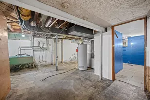 2815 S 91st St, West Allis, WI 53227 - Photo 20