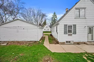 2815 S 91st St, West Allis, WI 53227 - Photo 28