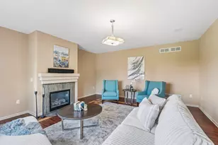 N55W20970 Carters Crossing Cir, Menomonee Falls, WI 53051 - Photo 12