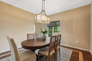 N55W20970 Carters Crossing Cir, Menomonee Falls, WI 53051 - Photo 16