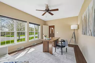 N55W20970 Carters Crossing Cir, Menomonee Falls, WI 53051 - Photo 18