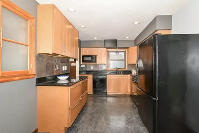 7801 N 80th St, Milwaukee, WI 53223 - Photo 10