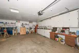 7801 N 80th St, Milwaukee, WI 53223 - Photo 28