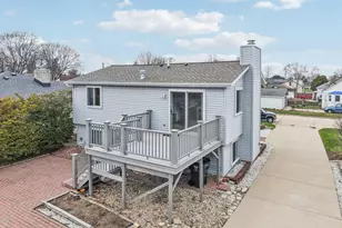 1925 E Van Beck Ave, Saint Francis, WI 53235 - Photo 44