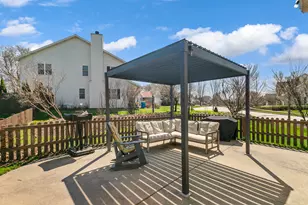 2115 Mt Vernon Dr, Waukesha, WI 53186 - Photo 28