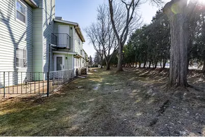 3522 S East Avenue Ave #D, La Crosse, WI 54601 - Photo 6