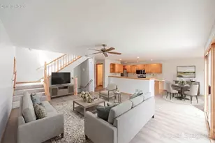 2255 Circle Ridge Rd, Delafield, WI 53018 - Photo 4