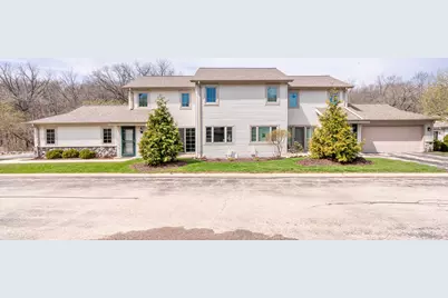 2255  Circle Ridge Rd #E, Delafield, WI 53018 - Photo 18