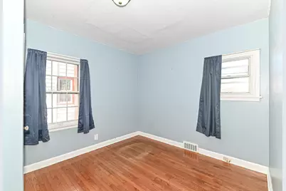 8608 W Burleigh St, Milwaukee, WI 53222 - Photo 12