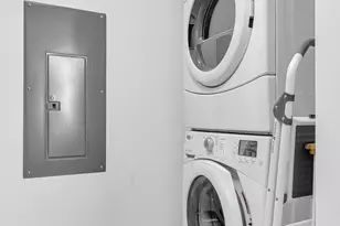 106 W Seeboth St, Milwaukee, WI 53204 - Photo 52