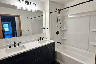 622 Lous Way, Slinger, WI 53086 - Photo 14