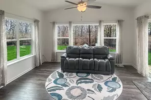 2921 Seven Oaks Ct, Racine, WI 53139 - Photo 14