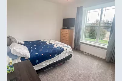 2921  Seven Oaks Ct, Racine, WI 53139 - Photo 22