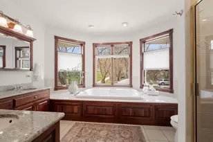 W304N2470 Maple Ave, Delafield, WI 53072 - Photo 26