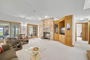 W304N2470 Maple Ave, Delafield, WI 53072 - Photo 34