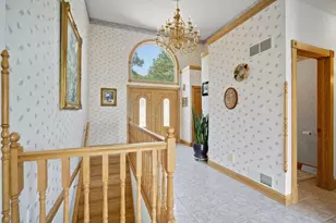 W304N2470 Maple Ave, Delafield, WI 53072 - Photo 10