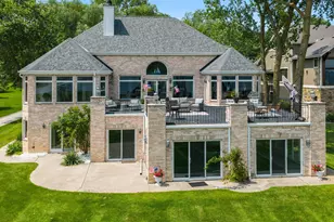 W304N2470 Maple Ave, Delafield, WI 53072 - Photo 1