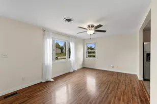 6419 W Verona Ct, Milwaukee, WI 53219 - Photo 18