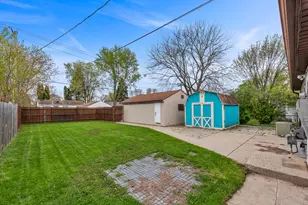 6419 W Verona Ct, Milwaukee, WI 53219 - Photo 22