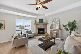 1348 Aberdeen Pl, Oconomowoc, WI 53066 - Photo 4