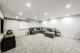 N62W21744 Masters Dr, Menomonee Falls, WI 53051 - Photo 42