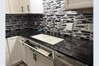 274  Minz Park Cir #1, West Bend, WI 53095 - Photo 8