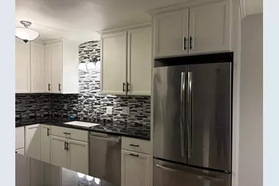 274  Minz Park Cir #1, West Bend, WI 53095 - Photo 6