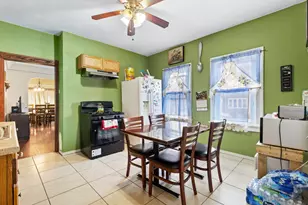 2402 S 20th St, Milwaukee, WI 53215 - Photo 8