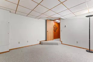 1905 Cliff Alex Ct, Waukesha, WI 53189 - Photo 34