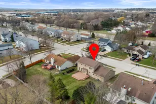 1905 Cliff Alex Ct, Waukesha, WI 53189 - Photo 44