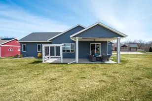 1506 Bridger Dr, Holmen, WI 54636 - Photo 36