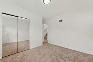 6726 W Silver Spring Dr, Milwaukee, WI 53218 - Photo 22