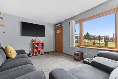 6239 S Kirkwood Ave, Cudahy, WI 53110 - Photo 10