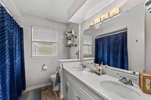 2033 Empire Dr, Waukesha, WI 53186 - Photo 10