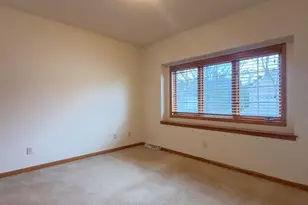 2436 Caribou Ln, Grafton, WI 53024 - Photo 16