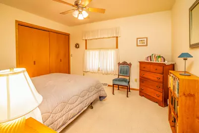 1236 N Water St, Watertown, WI 53098 - Photo 20