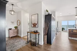 3930 S Lake Dr, Saint Francis, WI 53235 - Photo 24