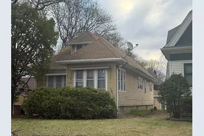 3292 N 47th St, Milwaukee, WI 53216 - Photo 2