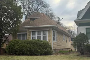 3292 N 47th St, Milwaukee, WI 53216 - Photo 2