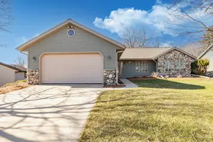 N70W23439 Prides Rd, Sussex, WI 53089 - Photo 36