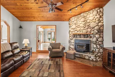 N70W23439  Prides Rd, Sussex, WI 53089 - Photo 8