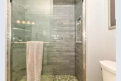 2237  Landings Ln, Delavan, WI 53115 - Photo 18