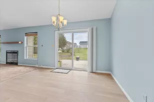 1572 Falcon Dr, Hartford, WI 53027 - Photo 12