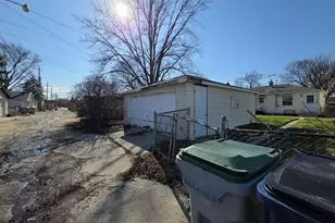 8127 W Glen Ave, Milwaukee, WI 53218 - Photo 6