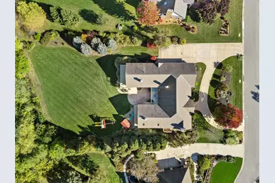 5740  Woodland Hills Dr, Racine, WI 53406 - Photo 92