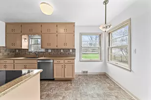 4332 N Sheffield Ave, Shorewood, WI 53211 - Photo 10