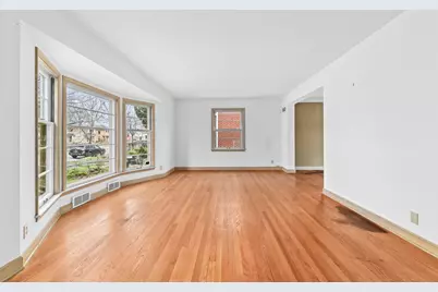 4332 N Sheffield Ave, Shorewood, WI 53211 - Photo 4